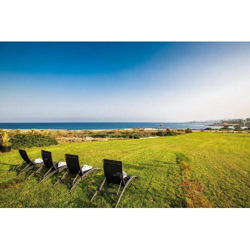 Villa Fig Tree Bay Frontline,Luxury 4Bdr Sea-Front Protaras Villa With Pool And Amazing Views