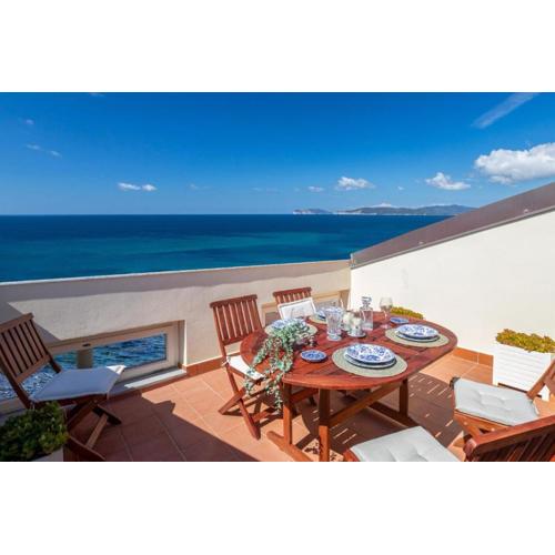 Villa Fignoni - Attico panoramico fronte mare o Camera Matrimoniale con Bagno privato