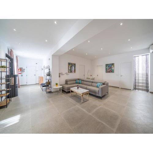 Villa for 10 persons in L\