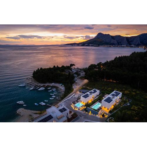 Villa Forti Dva - 5 Bedroom Modern Villa - Sister Villa Available - Sea Views