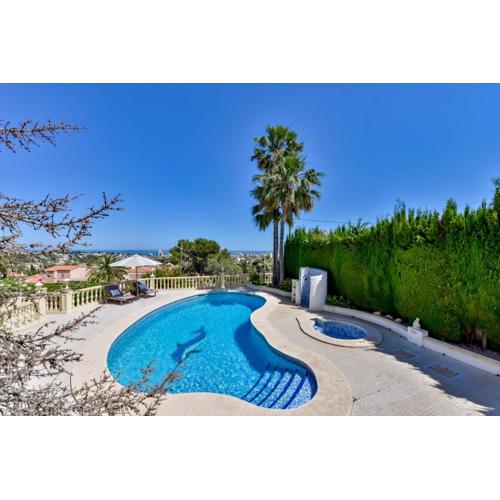 Villa FORTUNA - Apartamentos у Estudios para vacaciones con piscina común, Calpe