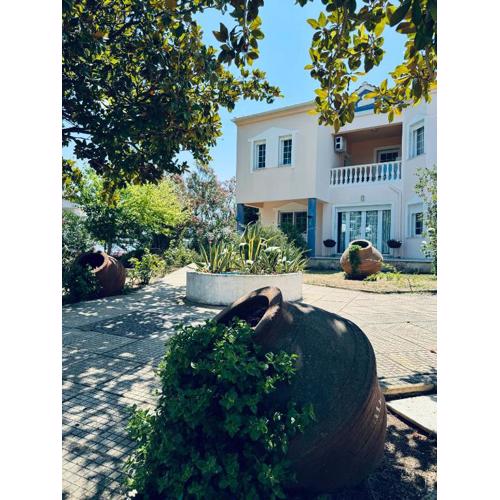 Villa Garden