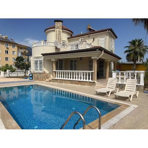 Villa GOLD Alanya da Özel Havuzlu Muhteşem Villa