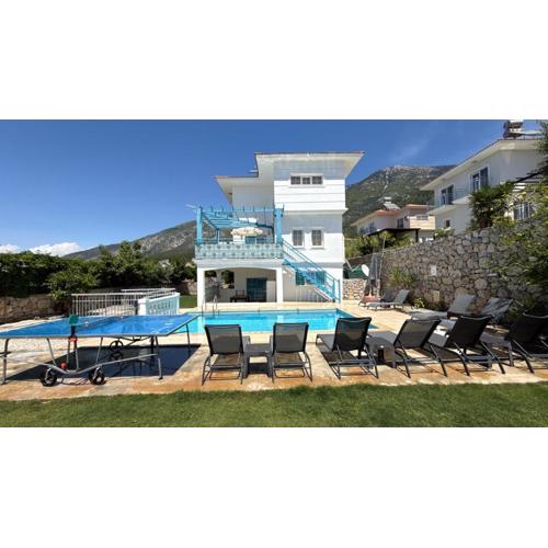 Villa Hayat 6 Yatak odalı Ölüdenize Yakın Villa