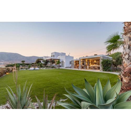 Villa Helíos on Golden Beach