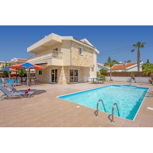 Villa Hera by Villa Plus