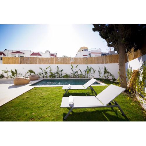 Villa Hermes: Seaside and luxurious