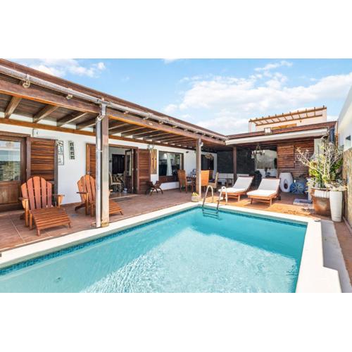 Villa Homaira - VipVipVillas