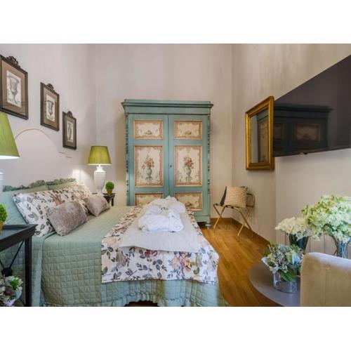 Villa in Lucca with Pool and Sauna