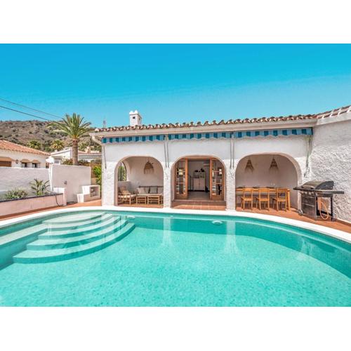 Villa in mediterranean style with private pool