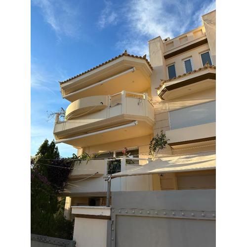 Villa in Voula 5 mins from the Beach
