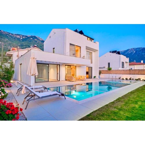 Villa İon İndoor heated pool, Sauna, Jacuzzi, Underfloor heating system
