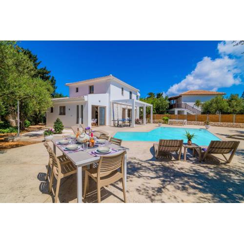 Villa Ionio Deste by Villa Plus