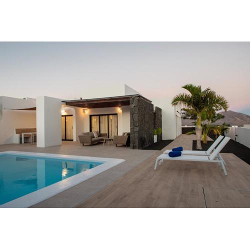 Villa Iris by Villalia