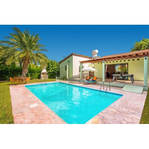 Villa Iriss by Villa Plus