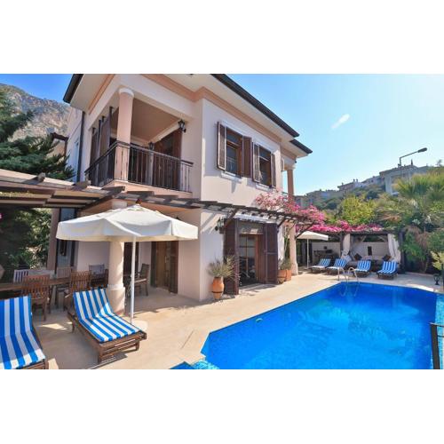 Villa Isinda, Kas town centre