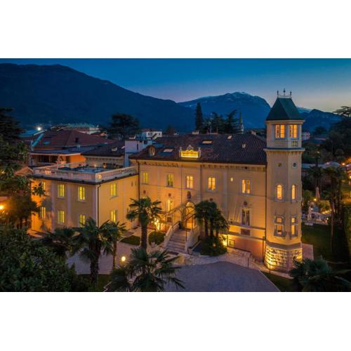 Villa Italia Luxury Suites and Apartments