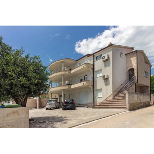 Villa IVANA in Kastela