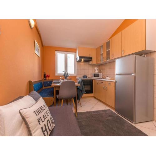 Villa Julia - Two Bedroom Apartment 1