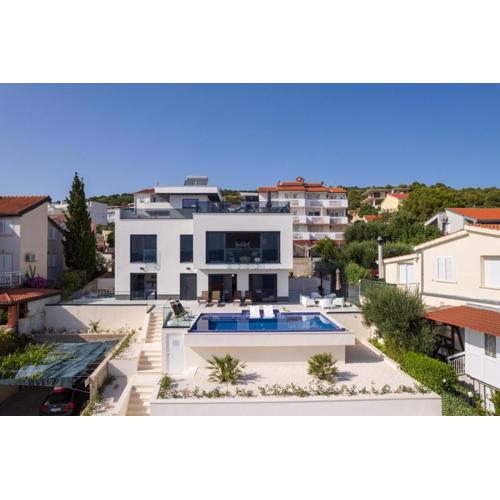 Villa Julian with a heated pool