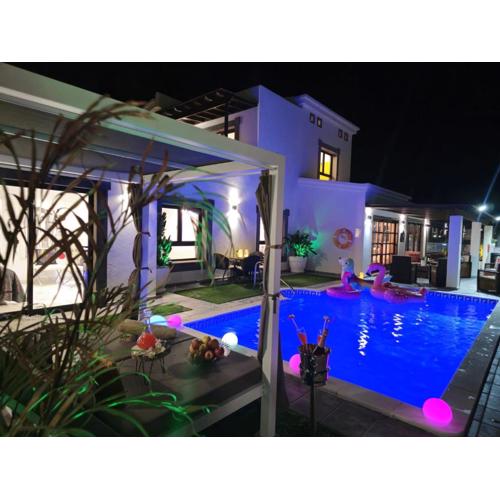 VILLA KARLA