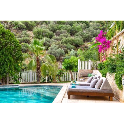 Villa Korsan- 8 Bedroom Villa with Private Pool and Sea View