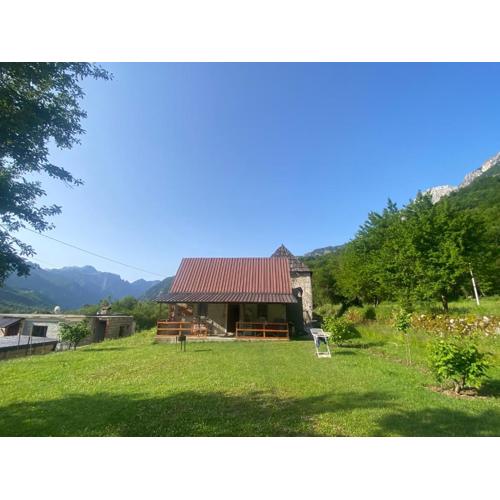 Villa KRONI