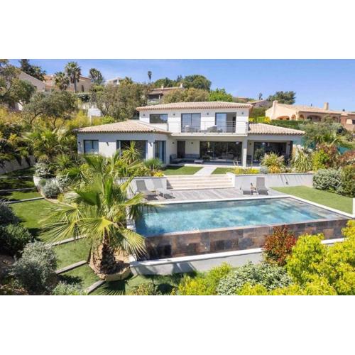 Villa L, Vue mer, plage 10 min à pied