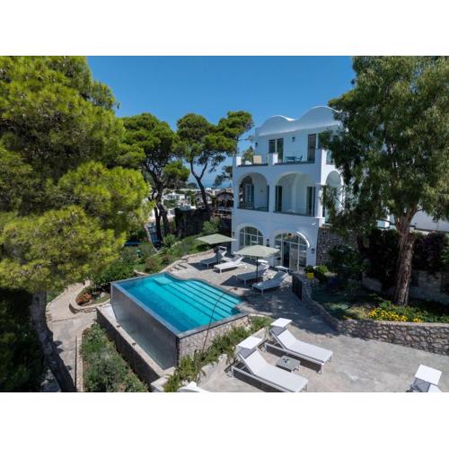 Villa L\