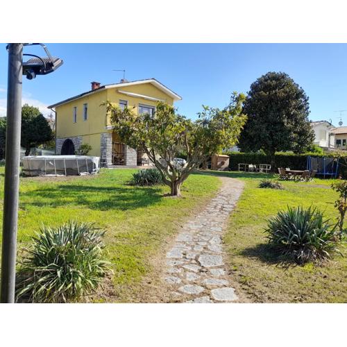 Villa La Magnolia - Private Beach Access, Garden, Views
