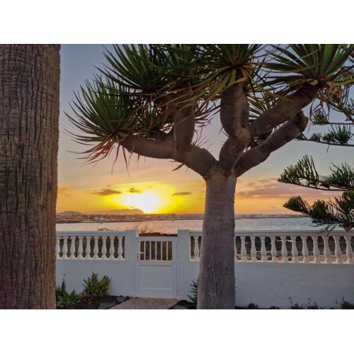 Villa La Maja Beachfront
