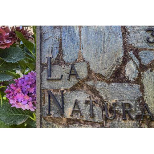 VILLA LA NATURA x6 WITH GARDEN AND FREE PRIVATE PARKING