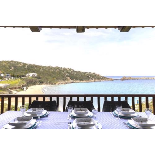 Villa la terrazza sul mare (pieds dans l’eau)