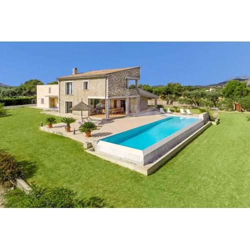Villa La Vinya Gran by Sealand Villas