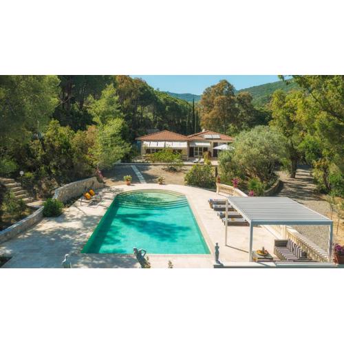 VILLA LACONELLA 8&4, Emma Villas
