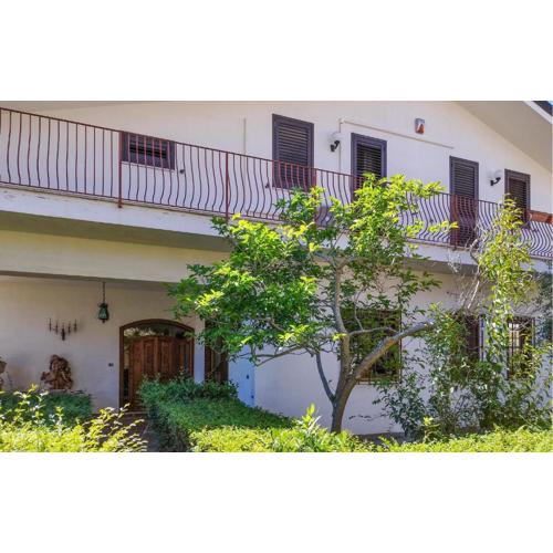 Villa Lara