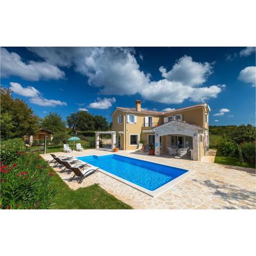 Villa Larisa
