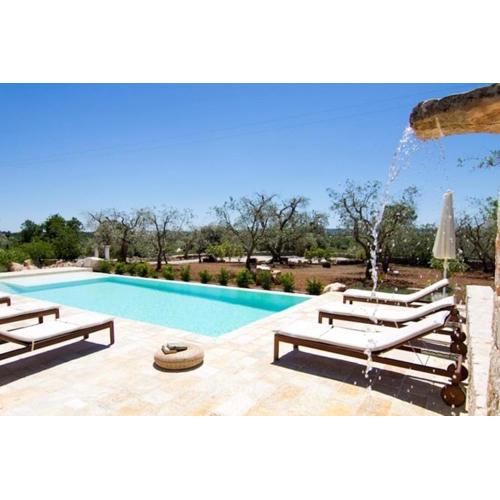 Villa Le Nacchere with pool near Cisternino