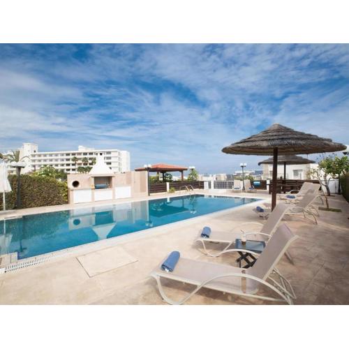 Villa Lefko Sunshine - Lovely 4 Bedroom Protaras Villa With Pool - 2 Minute Walk To Fig Tree Bay