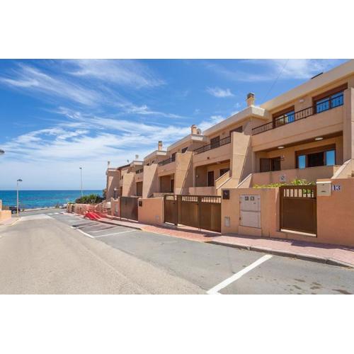 Villa Lenka-beach house at La Mata-right by the beach