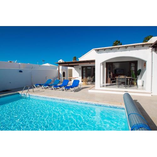 Villa Leonor by Villalia