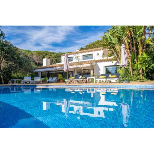 Villa Les Oliveres - Lux Houses Experience