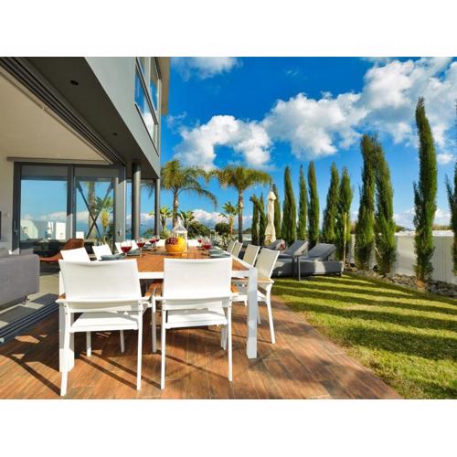 Villa Limni Dyo - Luxurious Contemporary 3 Bedroom Villa With Sea Views And Hot Tub