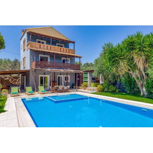 Villa Liostasi by Villa Plus