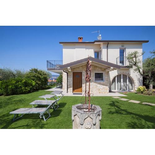 Villa Lisi With Pool