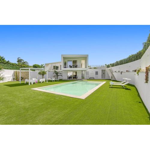 Villa Lobelia by Villa Plus