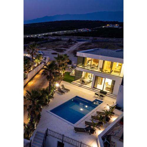 Villa London