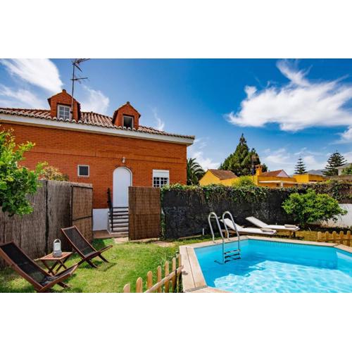 Villa Los Almendros