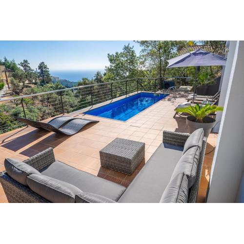Villa Lovely Breeze, heerlijk familiehuis, 7pers.