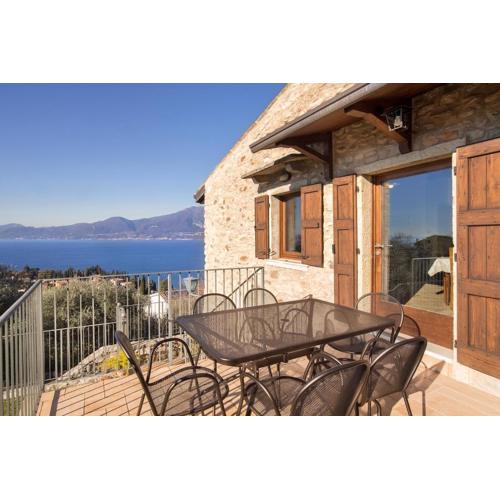 Villa Lucia Coi-Quiet and lake view